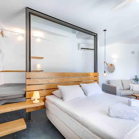 Apartment Skiff - Transformed On The Water's Edge